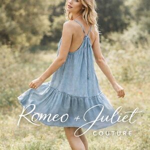 Romeo + Juliet Couture Chambray Halter Dress Open Back Twirlable EUC Size Medium